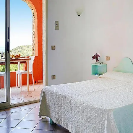 Appartement With Sea View In The Lu Nibareddu In Loiri *